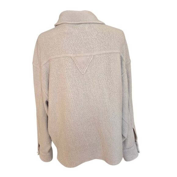 Vintage Havana Womens Button Front Burnout Oversized Sherpa Shacket Beige Medium - Picture 3 of 11